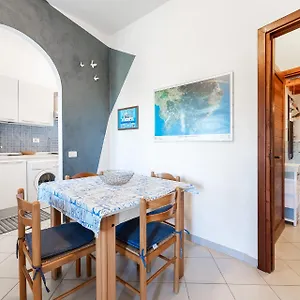Blue House, 300m To Pula